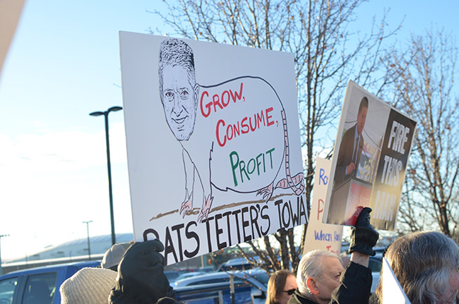 photo 4 of iowa citizens for community improvement protest at the iowa ag summit