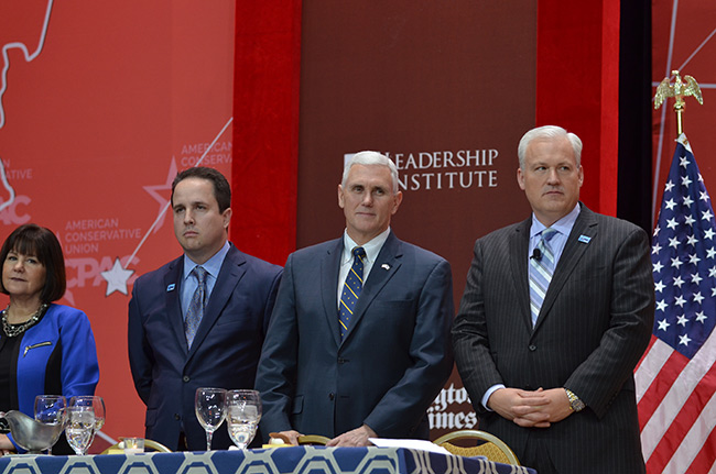 photo 2 of gov. mike pence at the ronald reagan dinner at cpac 2015