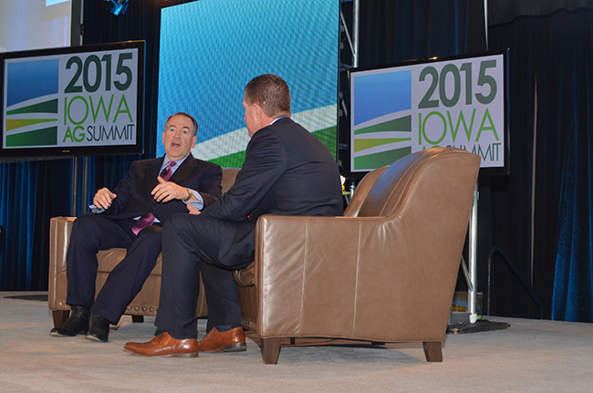 photo 1 of former gov. mike huckabee at the iowa ag summit