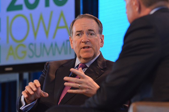photo 3 of former gov. mike huckabee at the iowa ag summit