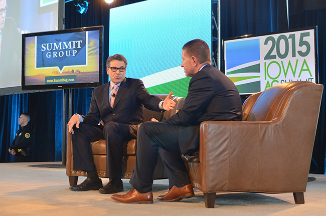 photo 1 of former gov. rick perry at the iowa ag summit
